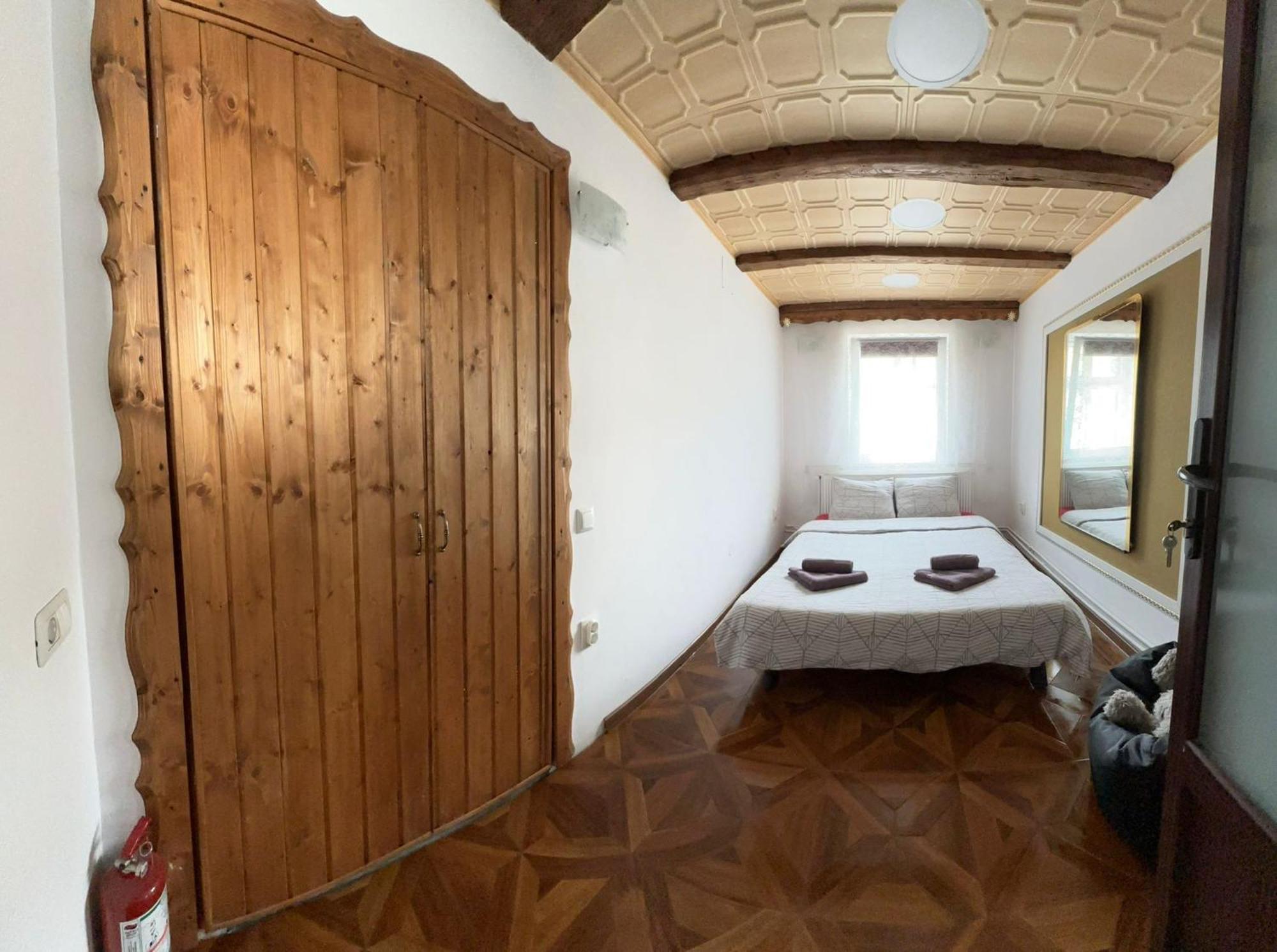 דירות בראשוב Casa Nicolae Teclu מראה חיצוני תמונה